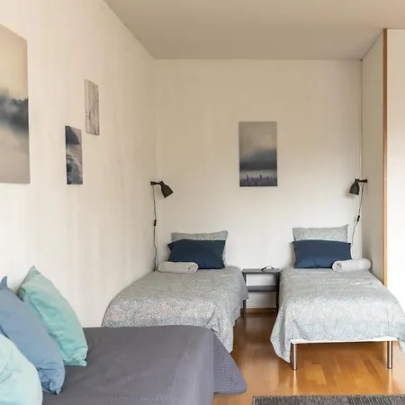 Tuure's Near To Art Museum Apartment
